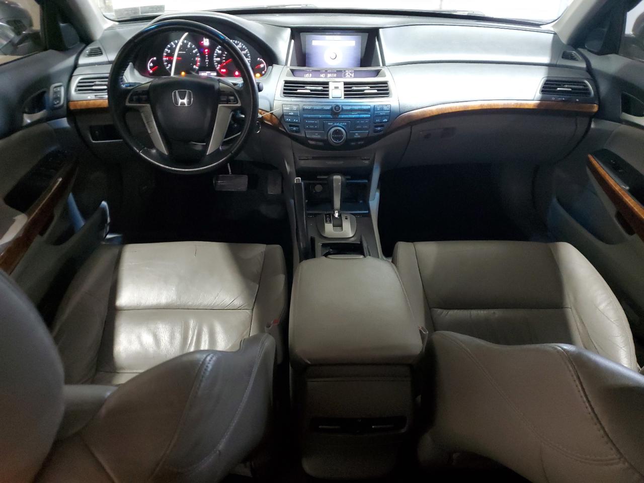 2011 Honda Accord - Image 8