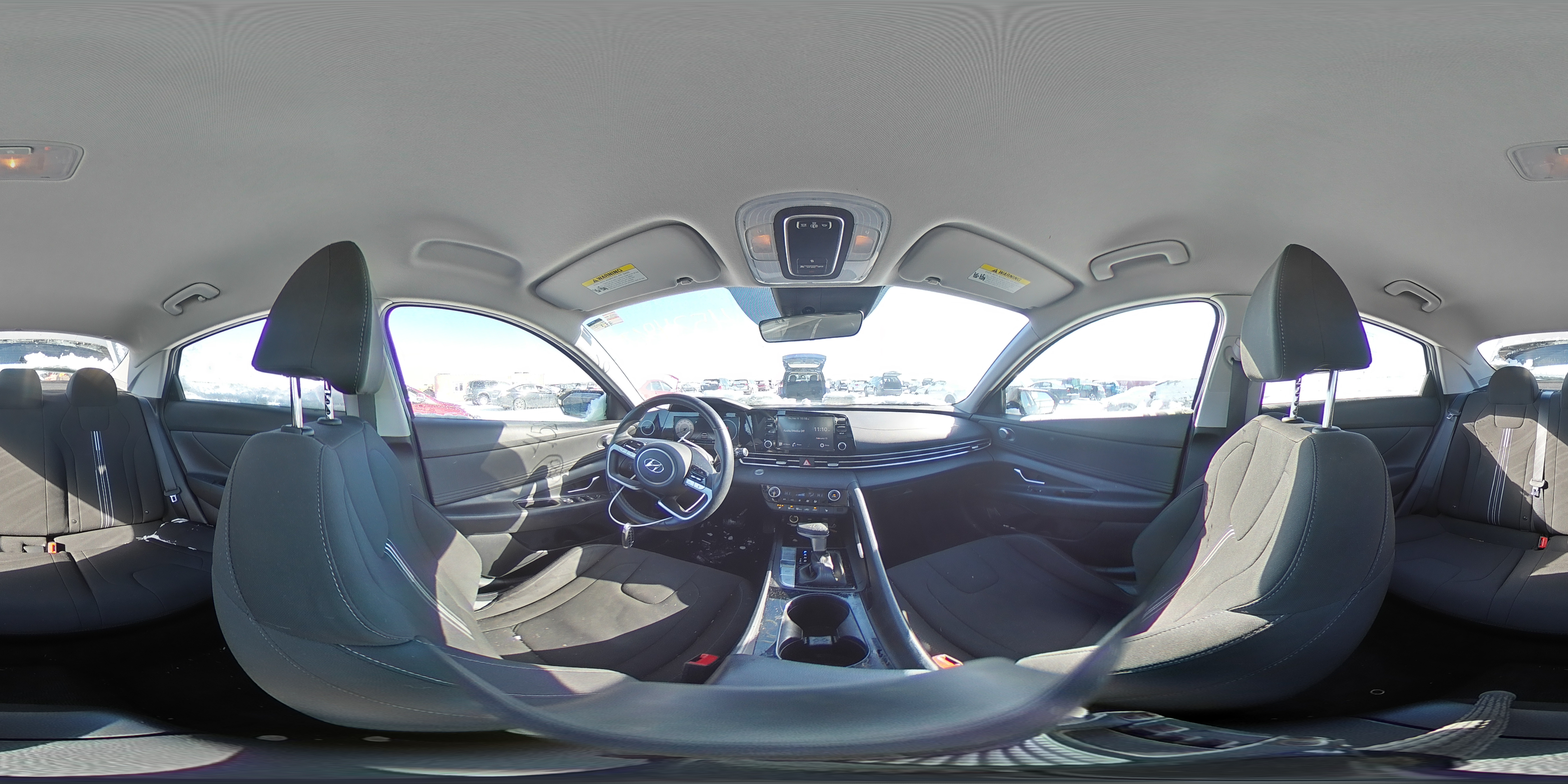 2021 Hyundai Elantra - Image 13