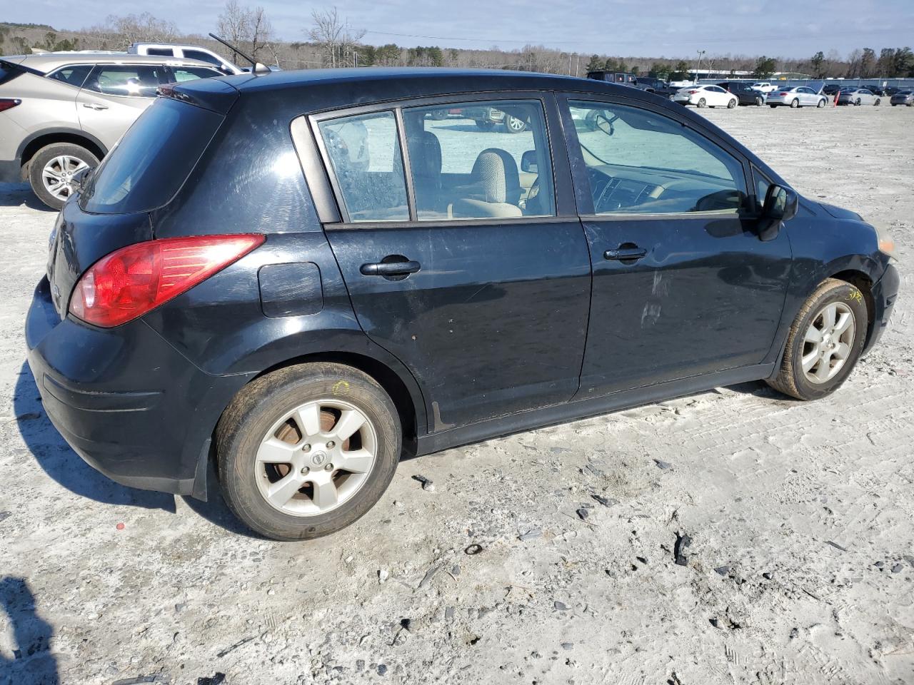 2007 Nissan Versa - Image 3