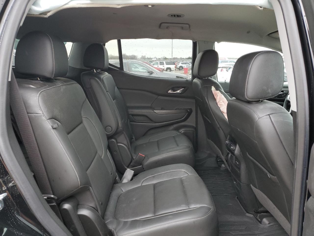 2021 GMC Acadia - Image 11