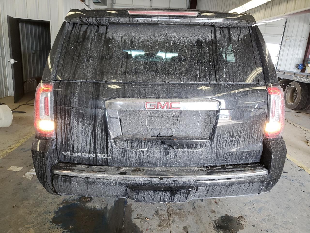 2018 GMC Yukon - Image 6
