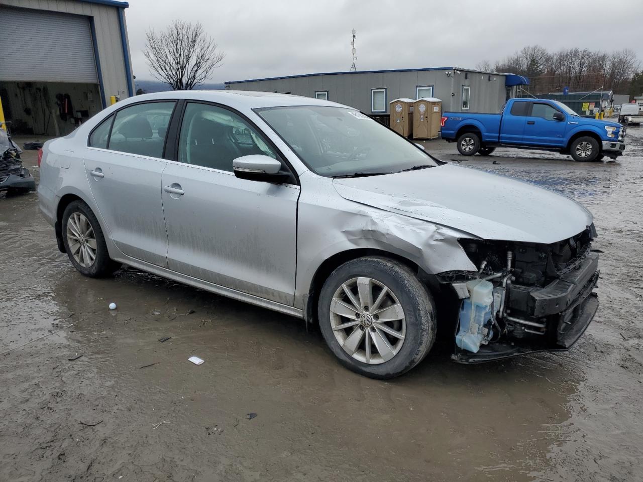 2015 Volkswagen Jetta - Image 4