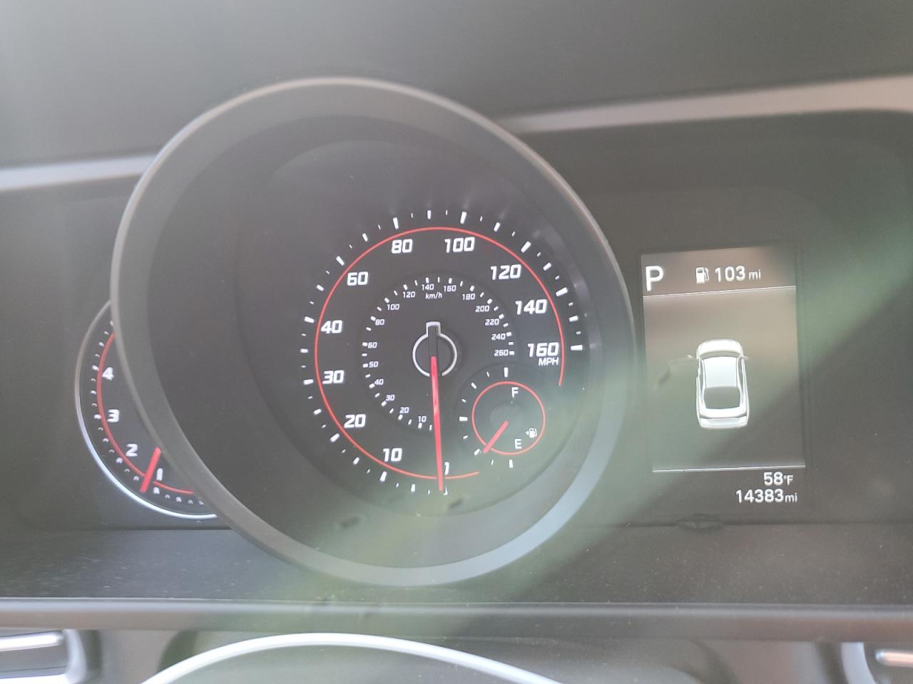 2023 Hyundai Elantra - Image 9
