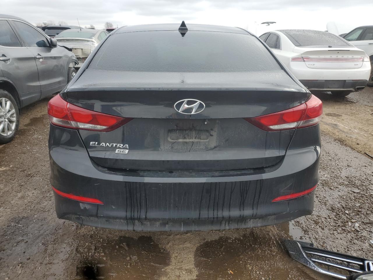 2017 Hyundai Elantra - Image 6