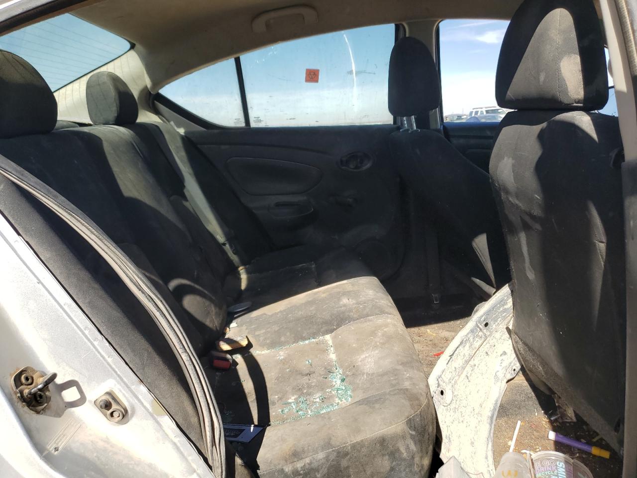 2018 Nissan Versa - Image 10