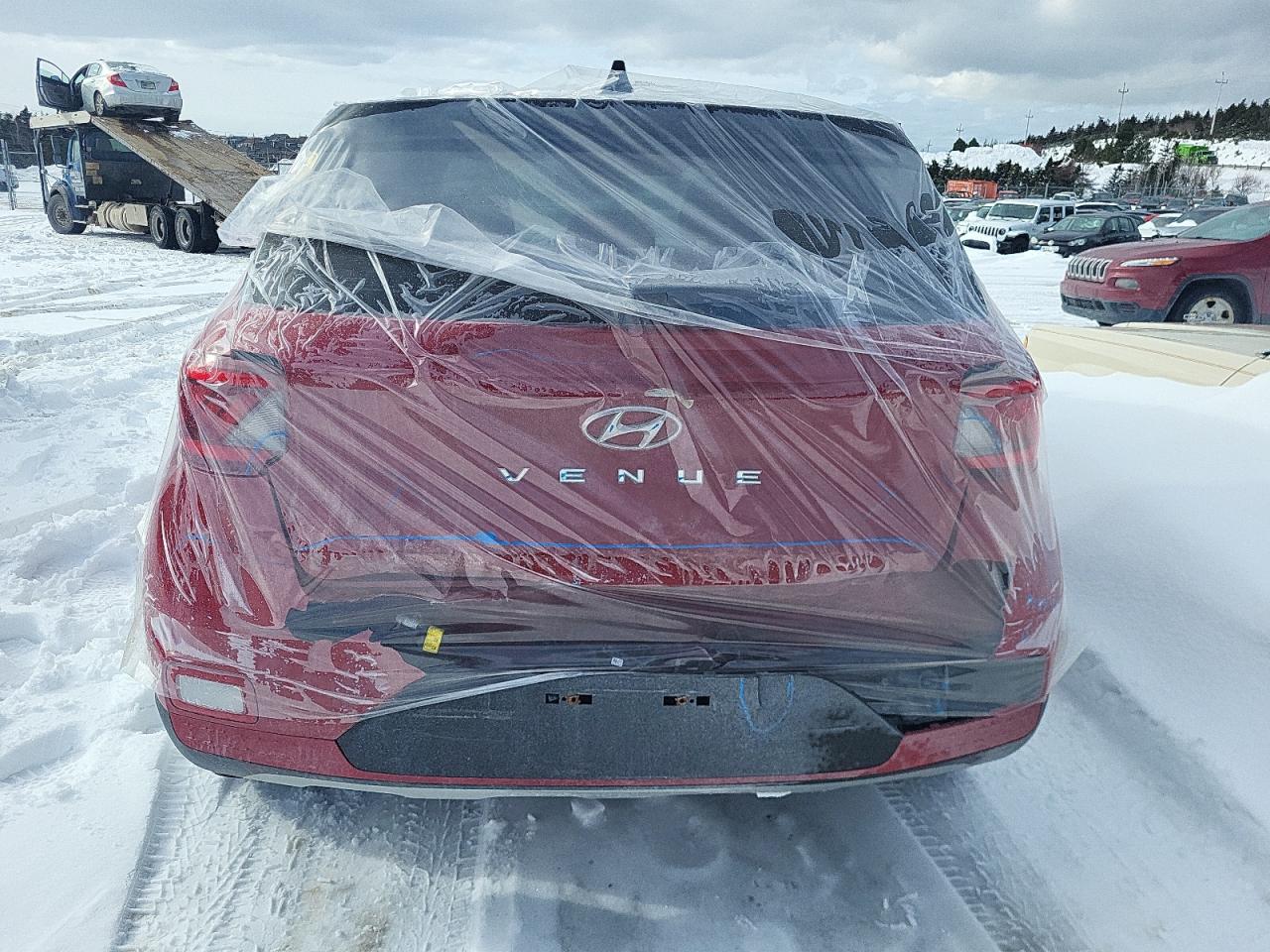2022 Hyundai Venue - Image 6