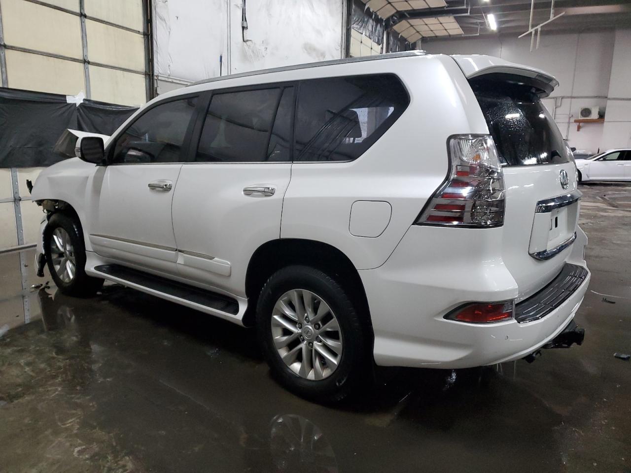 2014 Lexus GX - Image 2