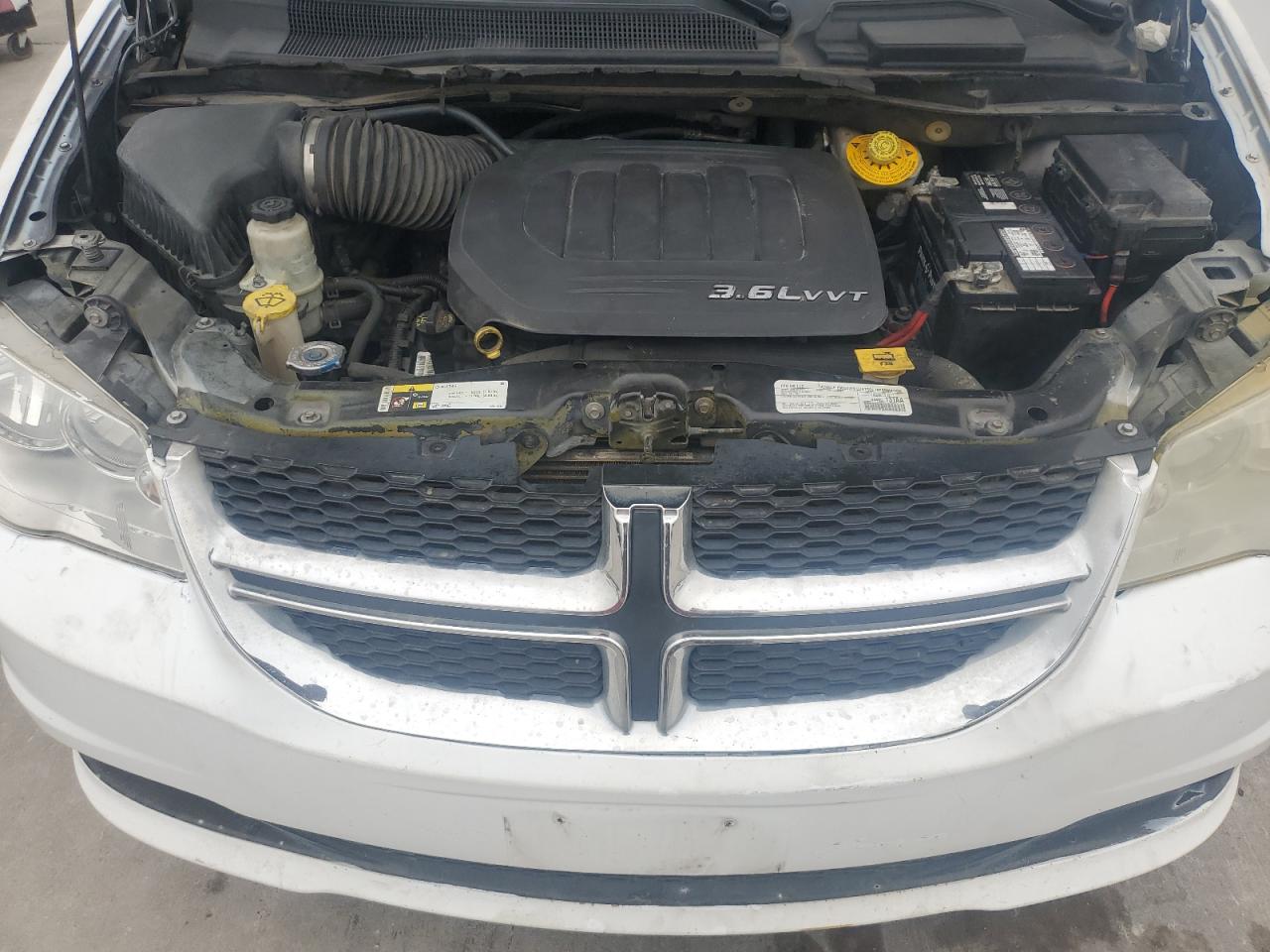 2018 Dodge Caravan - Image 12