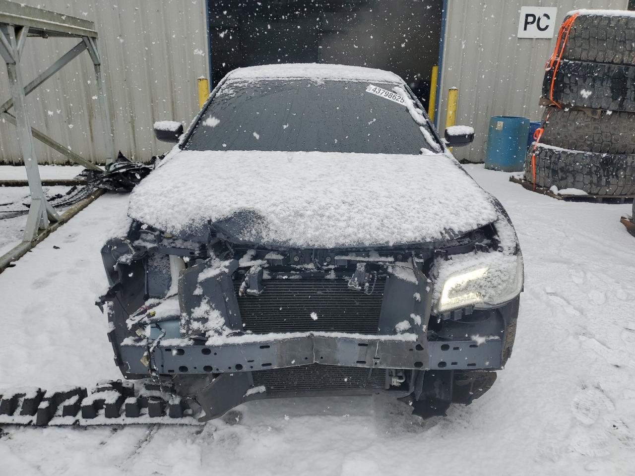 2018 Chrysler 300 - Image 5