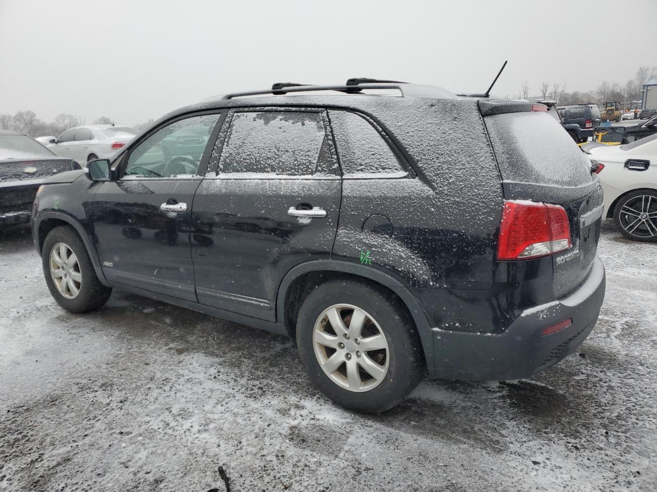 2013 Kia Sorento - Image 2