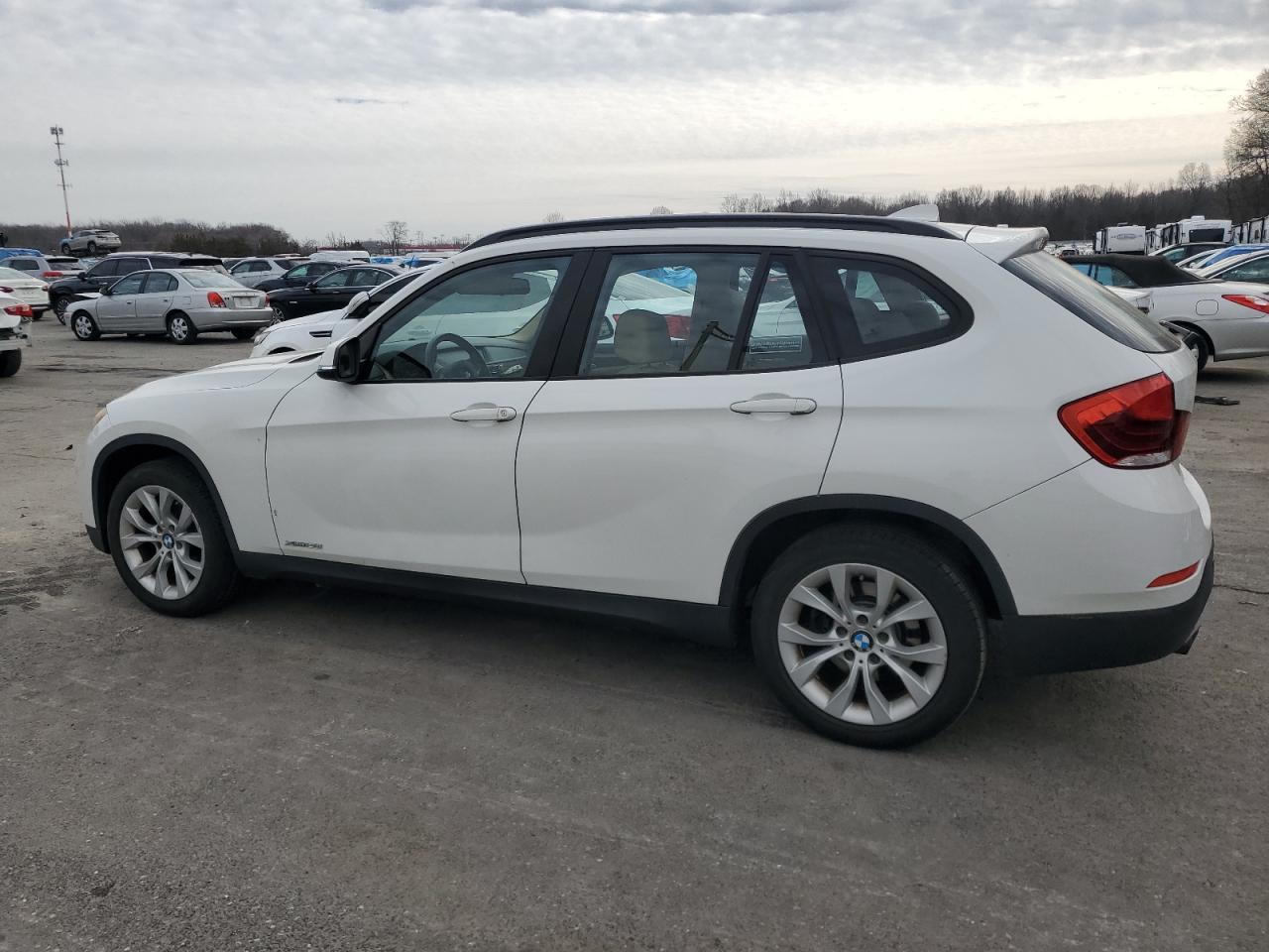 2013 BMW X1 - Image 2