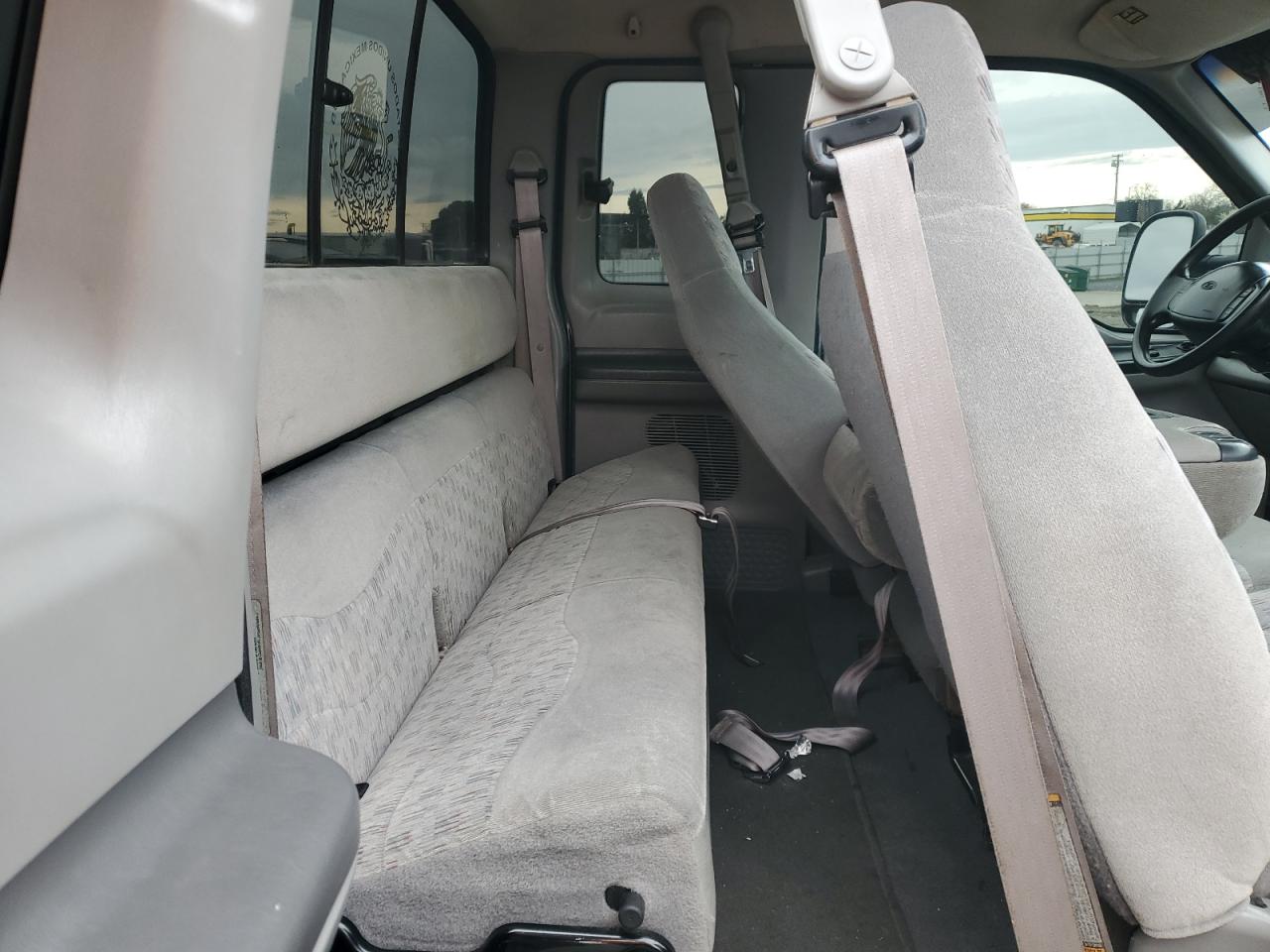 1999 Ford F250 - Image 10