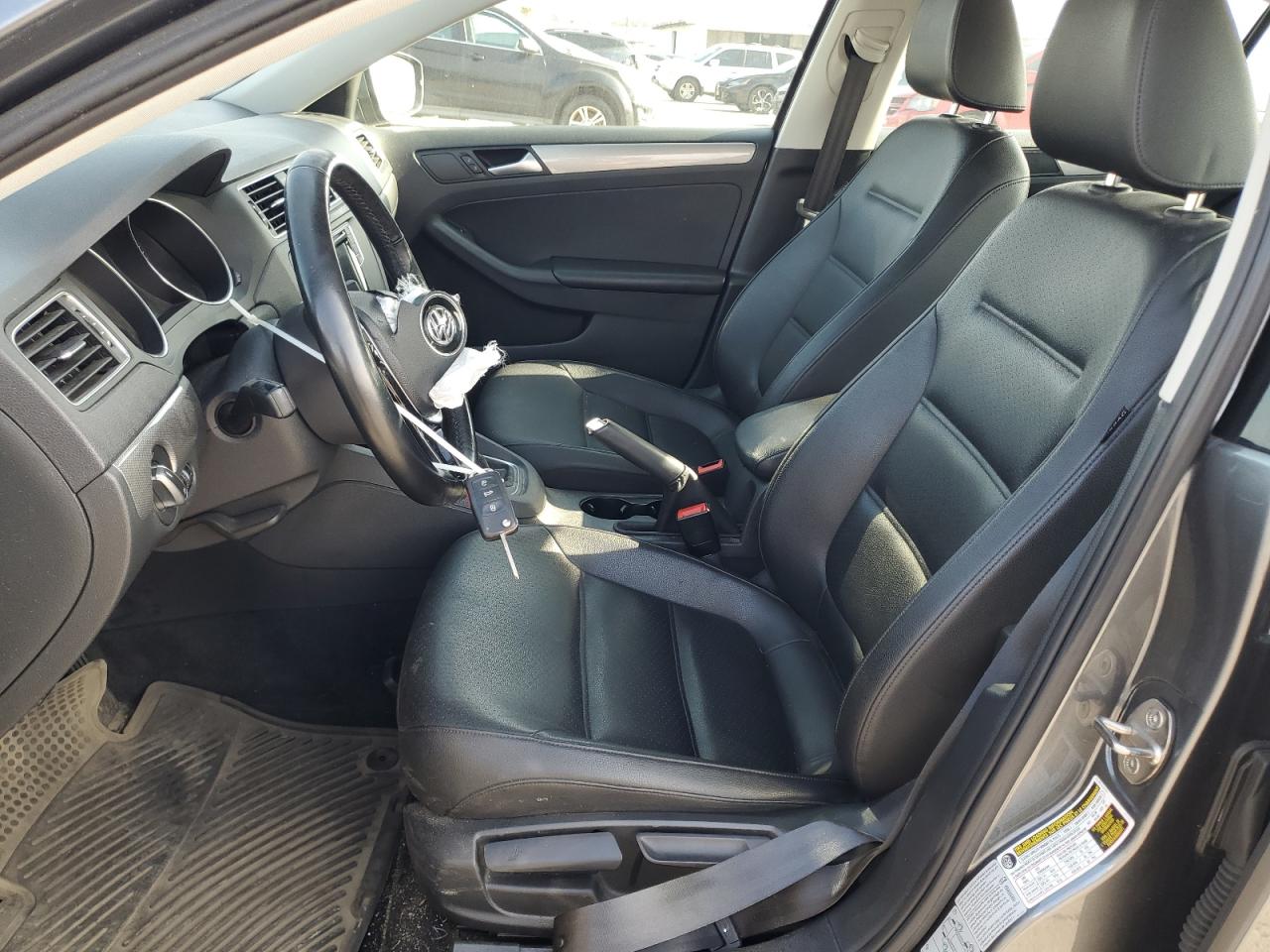 2018 Volkswagen Jetta - Image 7
