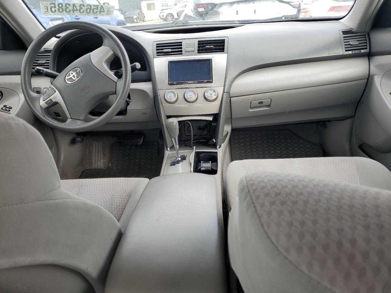 2010 Toyota Camry - Image 8