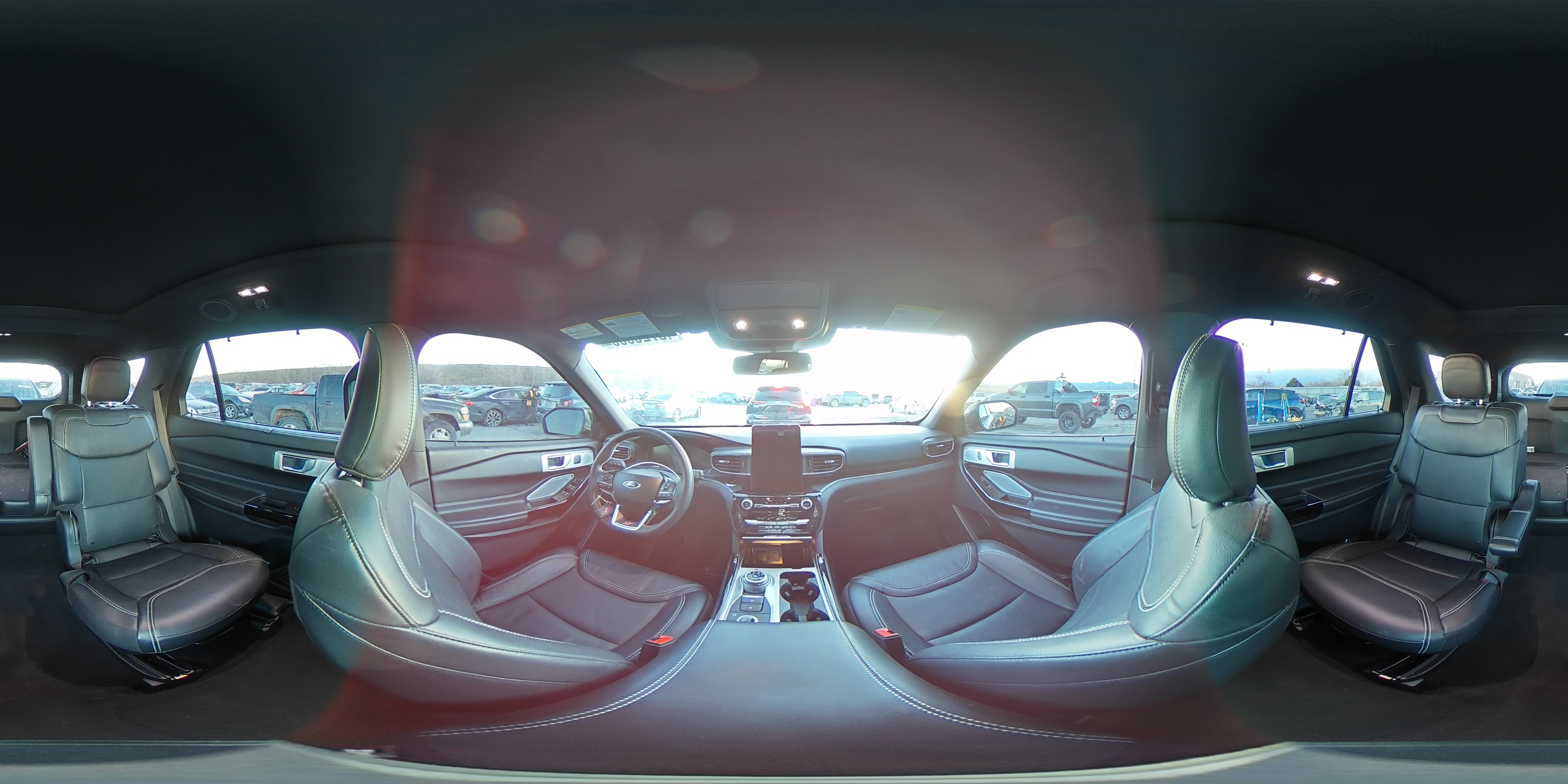2023 Ford Explorer - Image 16