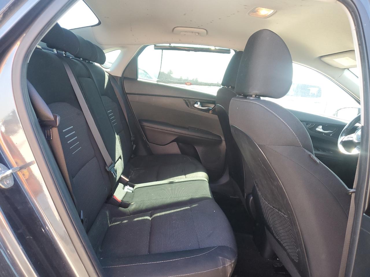 2019 Kia Forte - Image 10