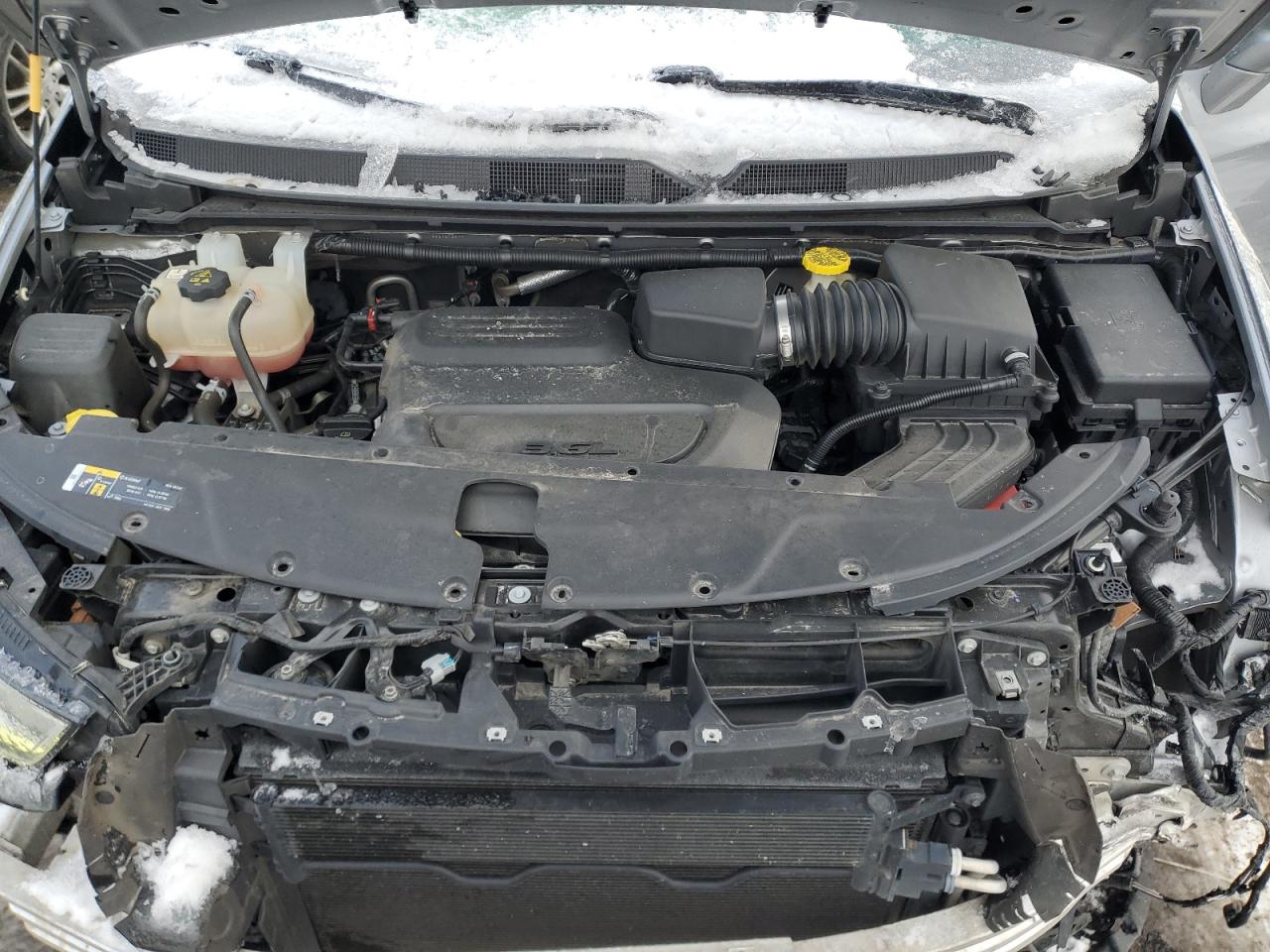 2021 Chrysler Pacifica - Image 12