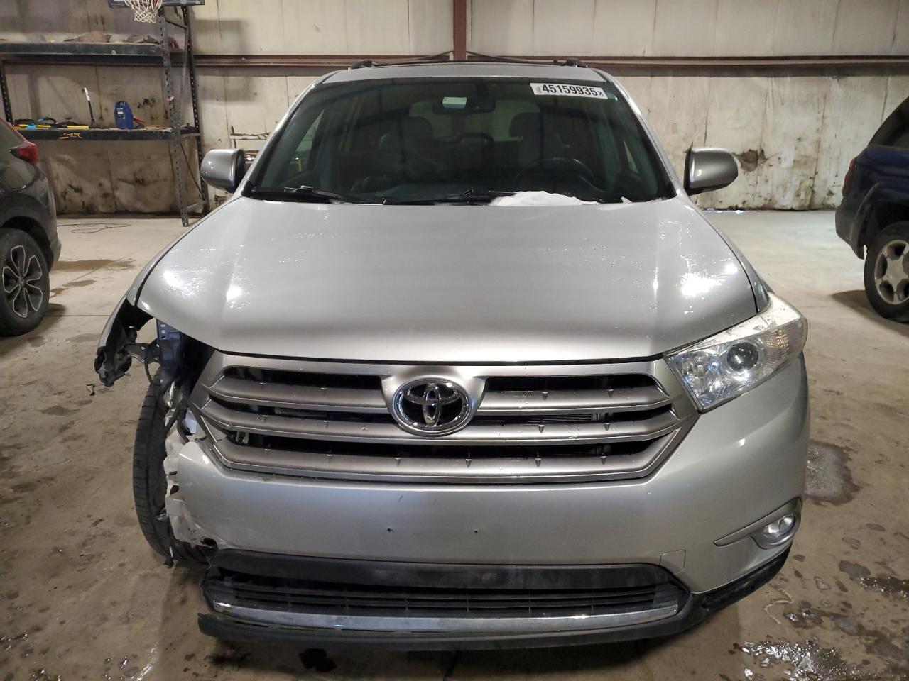 2012 Toyota Highlander - Image 5