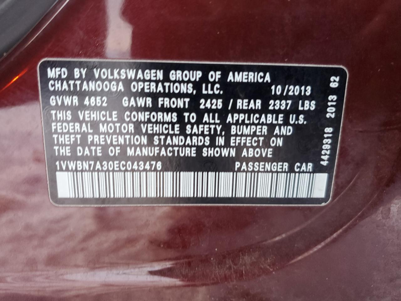 2014 Volkswagen Passat - Image 12