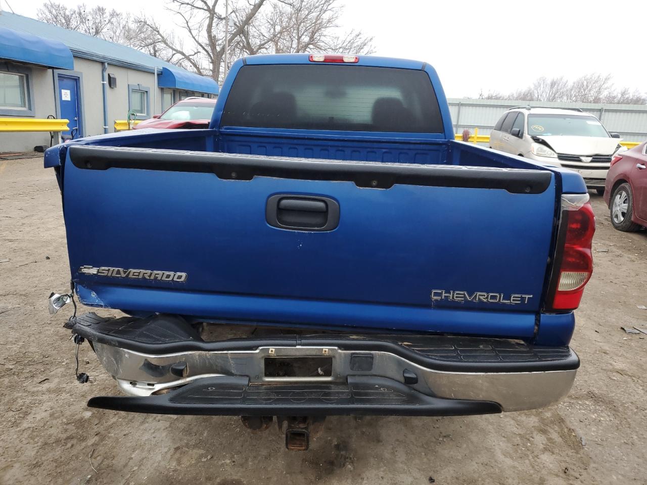 2004 Chevrolet Silverado - Image 6