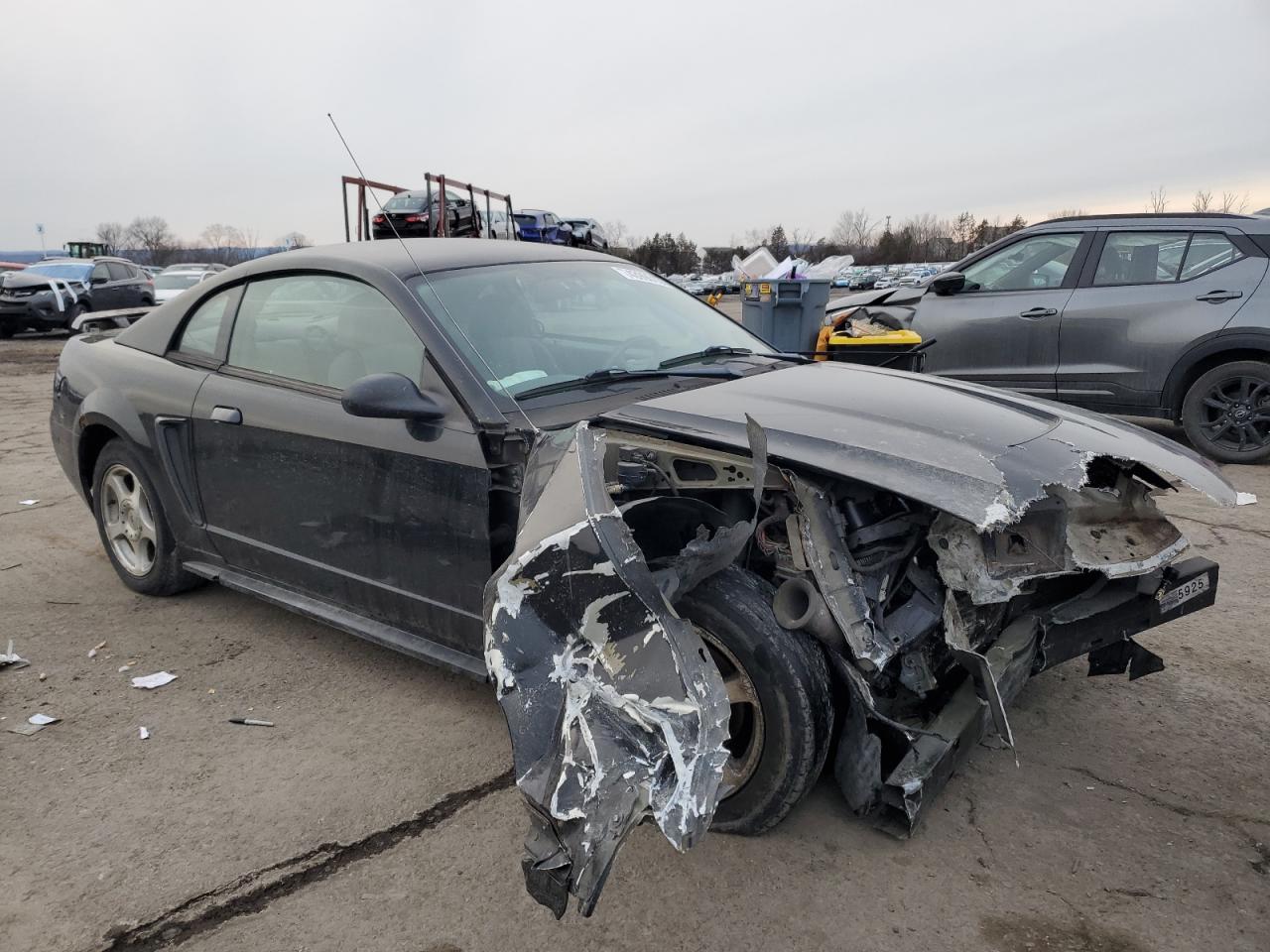 2004 Ford Mustang - Image 4