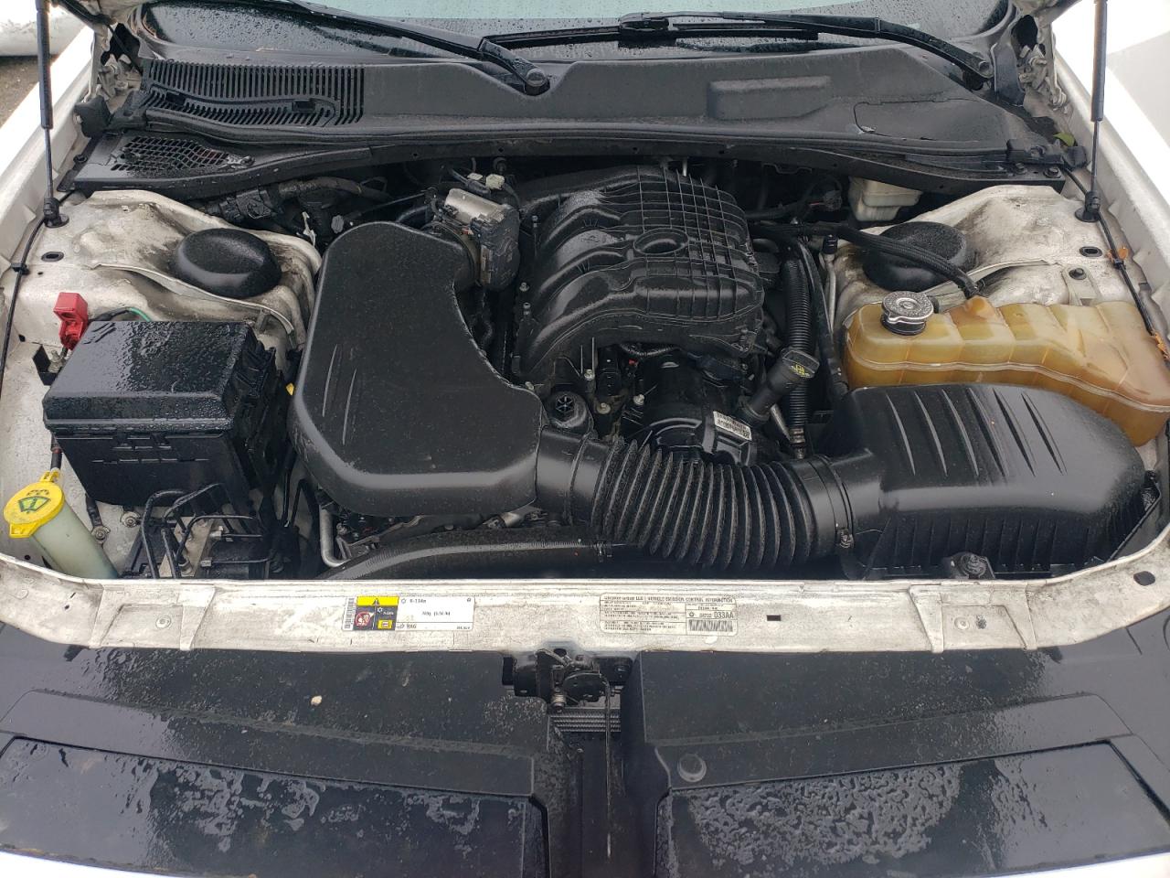 2013 Dodge Challenger - Image 11