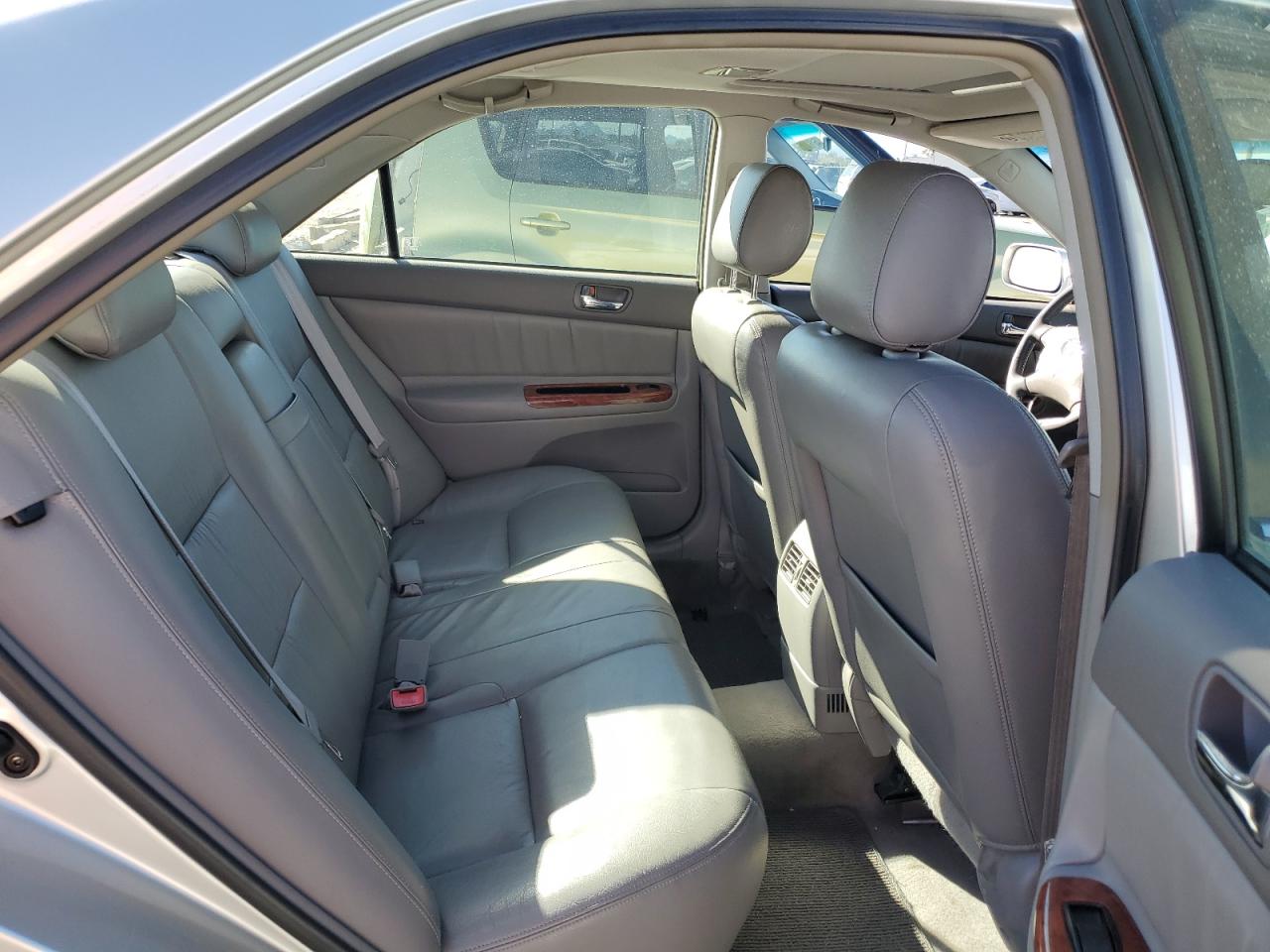 2002 Toyota Camry - Image 10