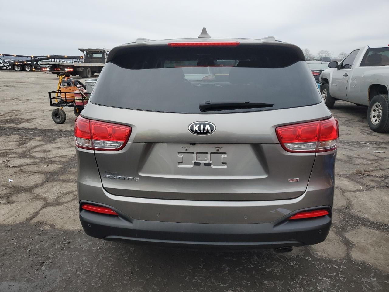 2016 Kia Sorento - Image 6