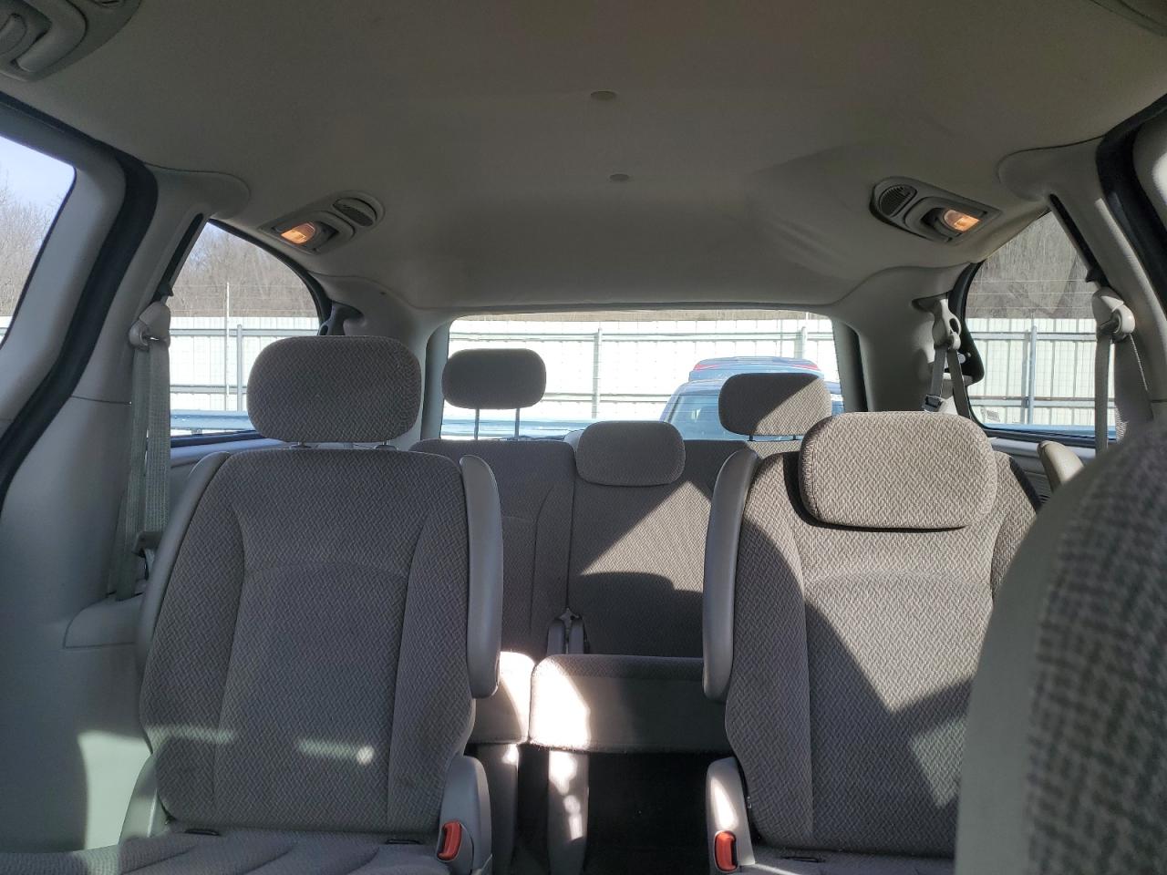 2007 Dodge Caravan - Image 10