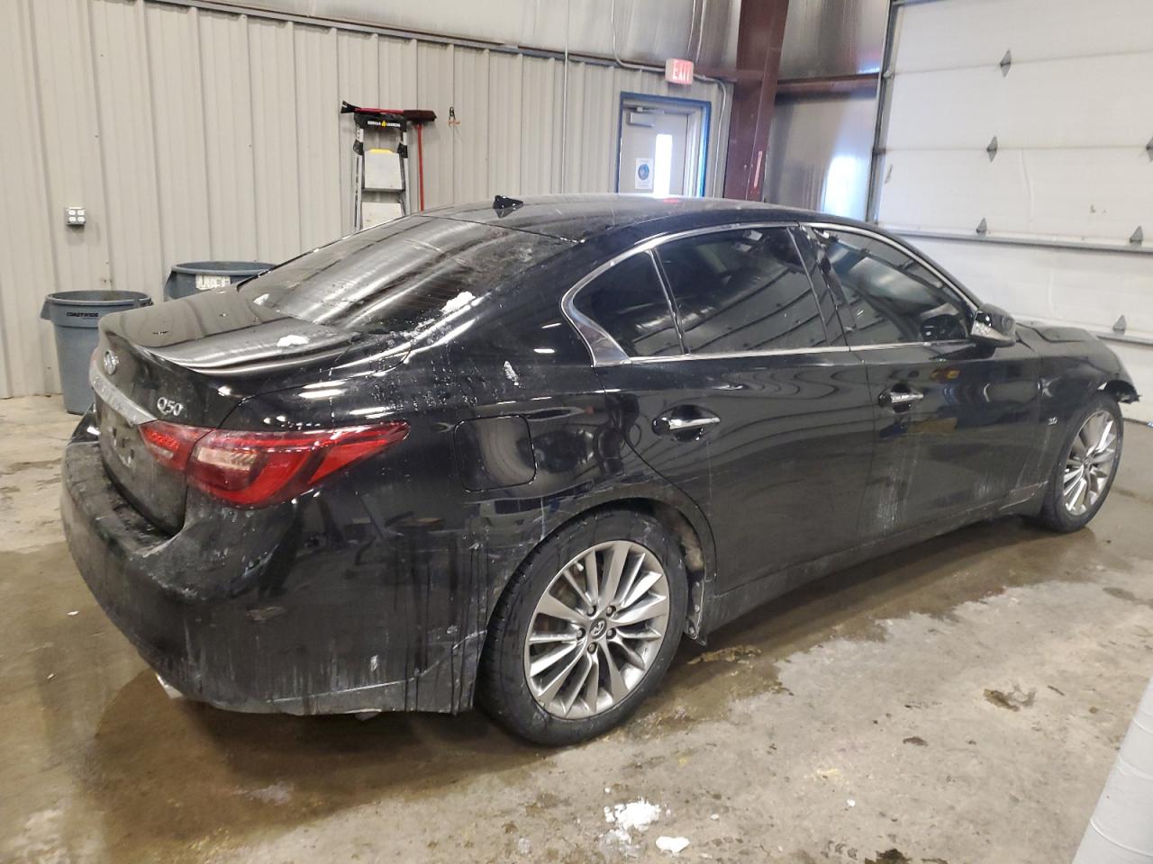 2018 Infiniti Q50 - Image 3