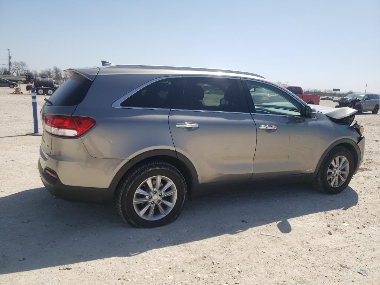 2017 Kia Sorento - Image 3