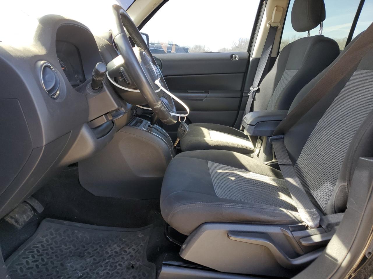2016 Jeep Liberty (Patriot) - Image 7
