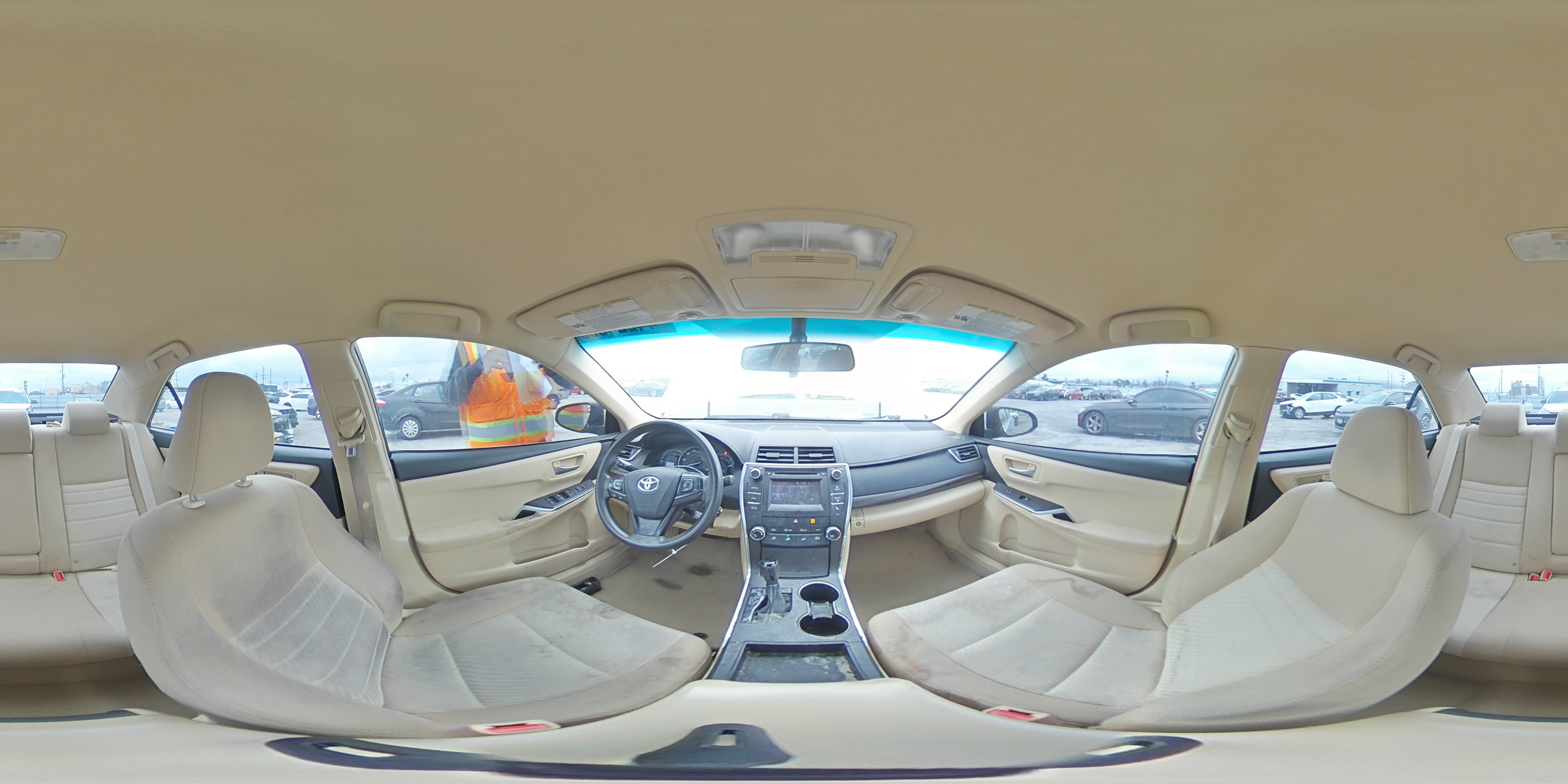 2015 Toyota Camry - Image 13
