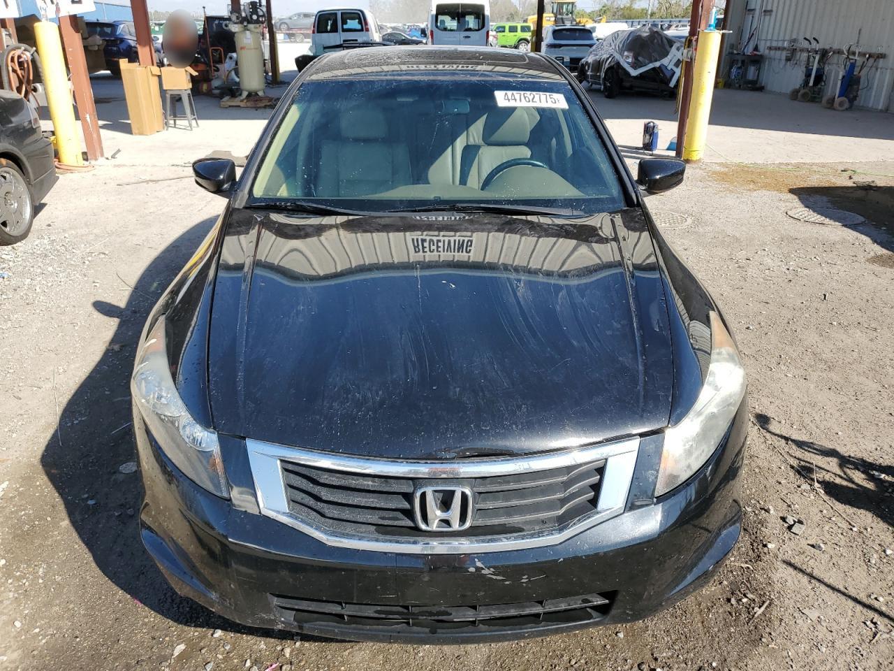 2010 Honda Accord - Image 5