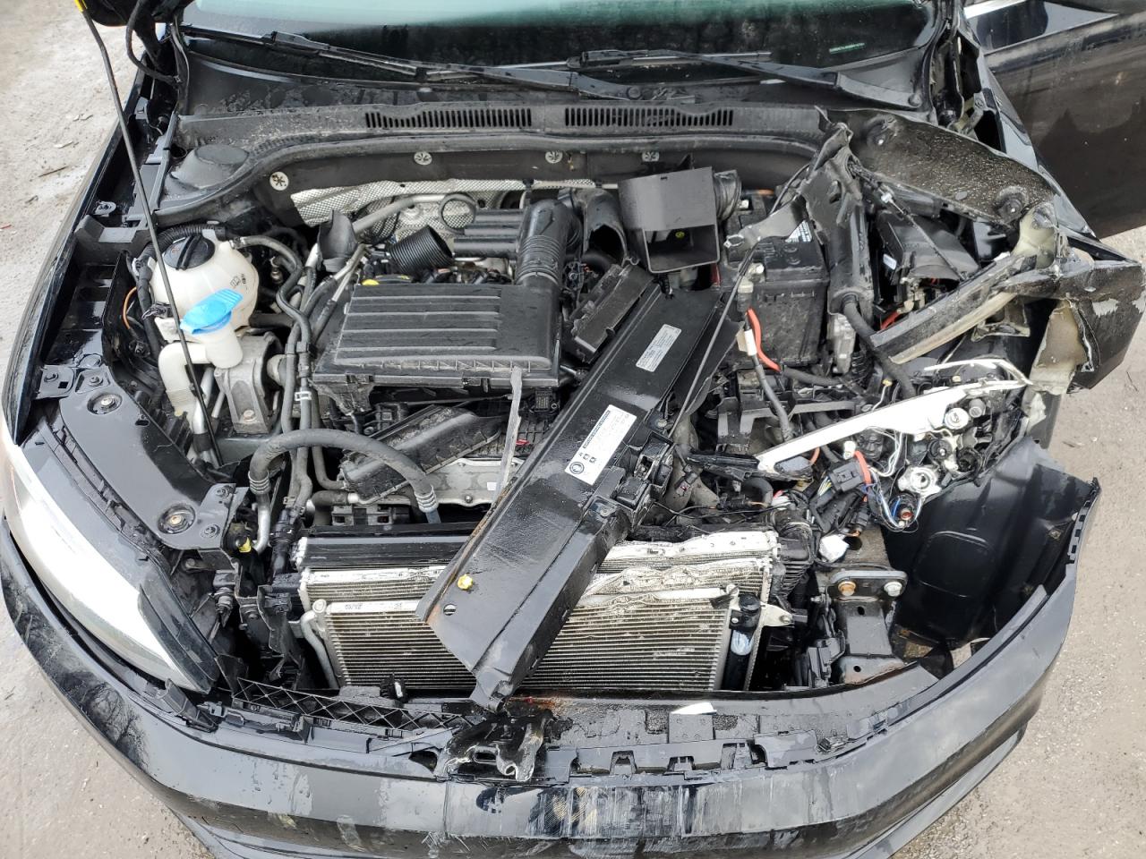 2016 Volkswagen Jetta - Image 11