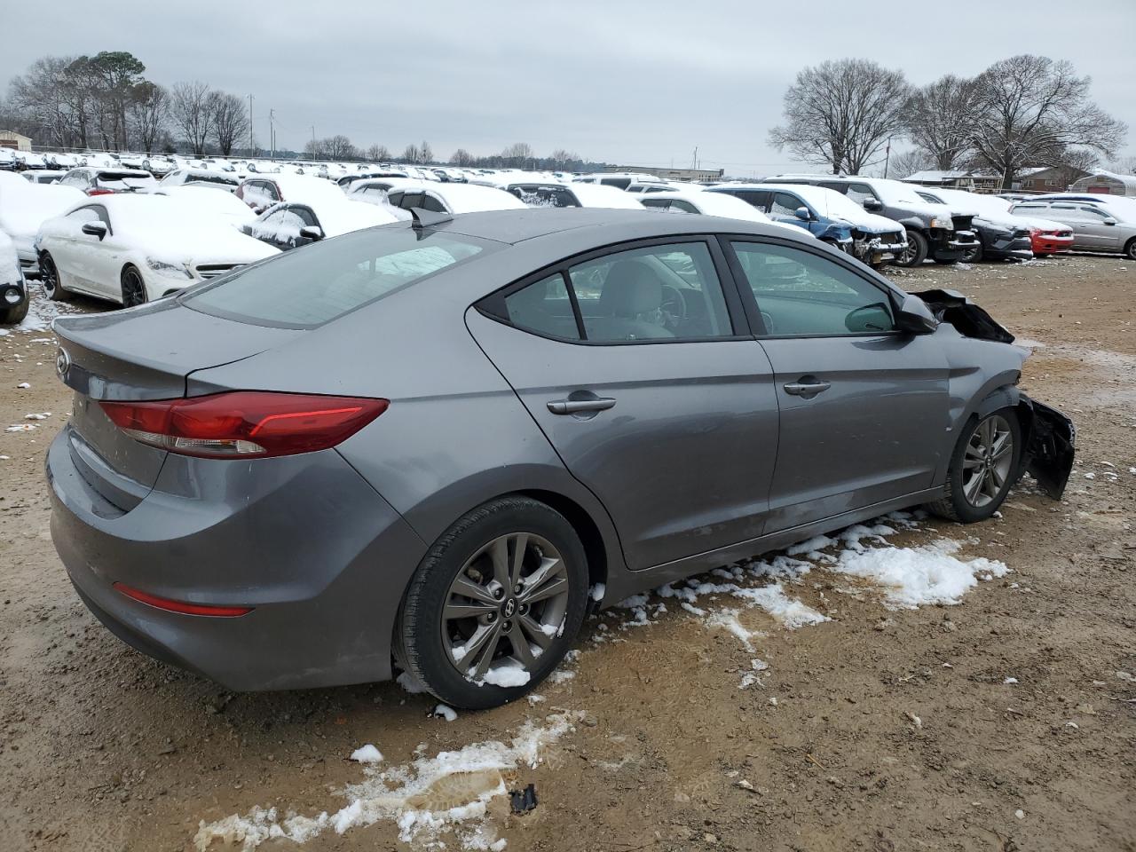 2018 Hyundai Elantra - Image 3