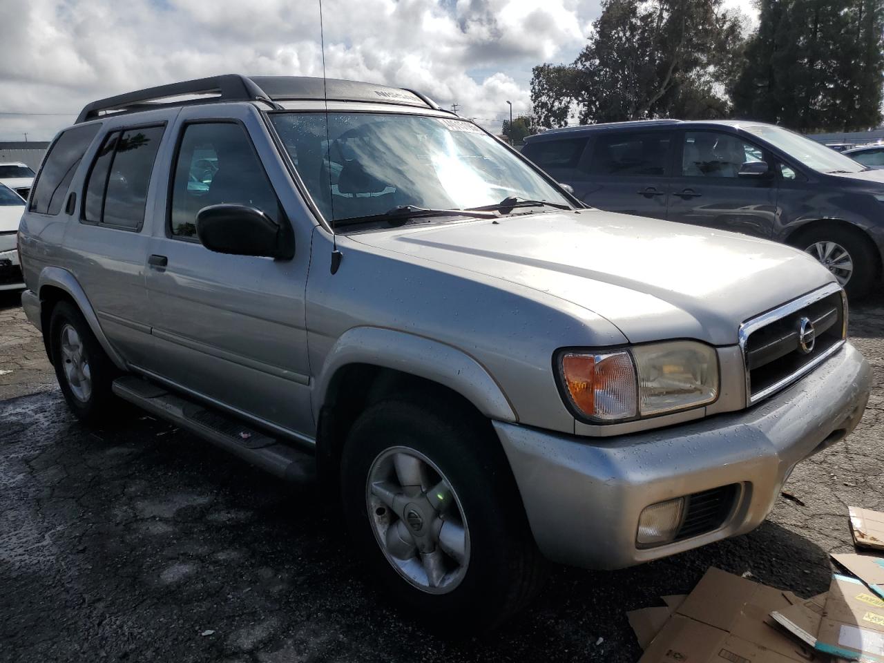 2002 Nissan Pathfinder - Image 4