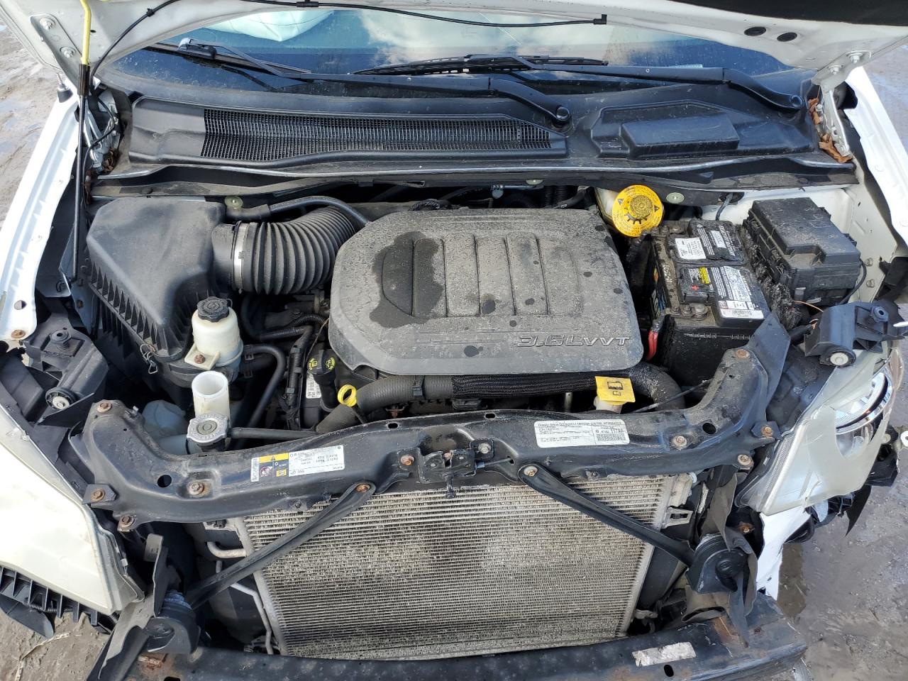 2015 Dodge Caravan - Image 12