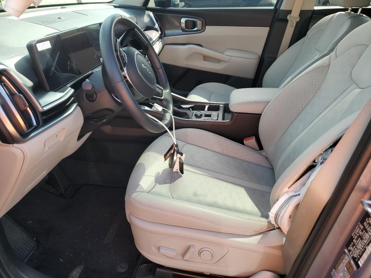 2024 Kia Sorento - Image 7