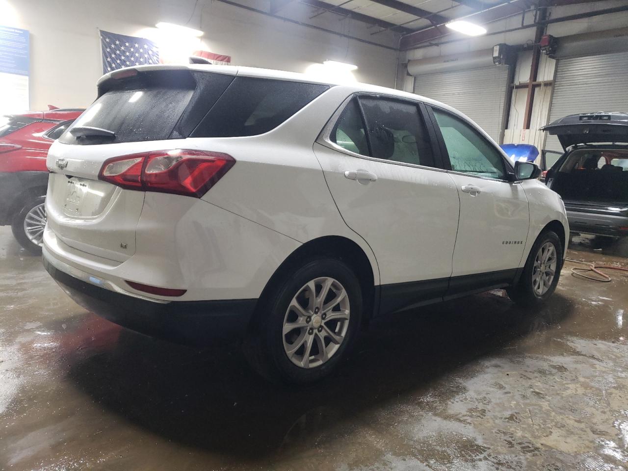 2020 Chevrolet Equinox - Image 3