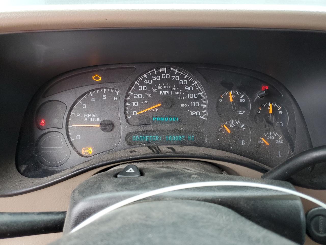 2005 GMC Sierra - Image 9