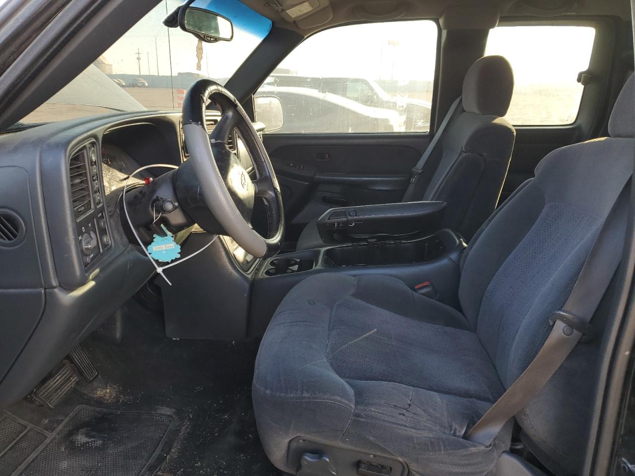 2001 Chevrolet Silverado - Image 7