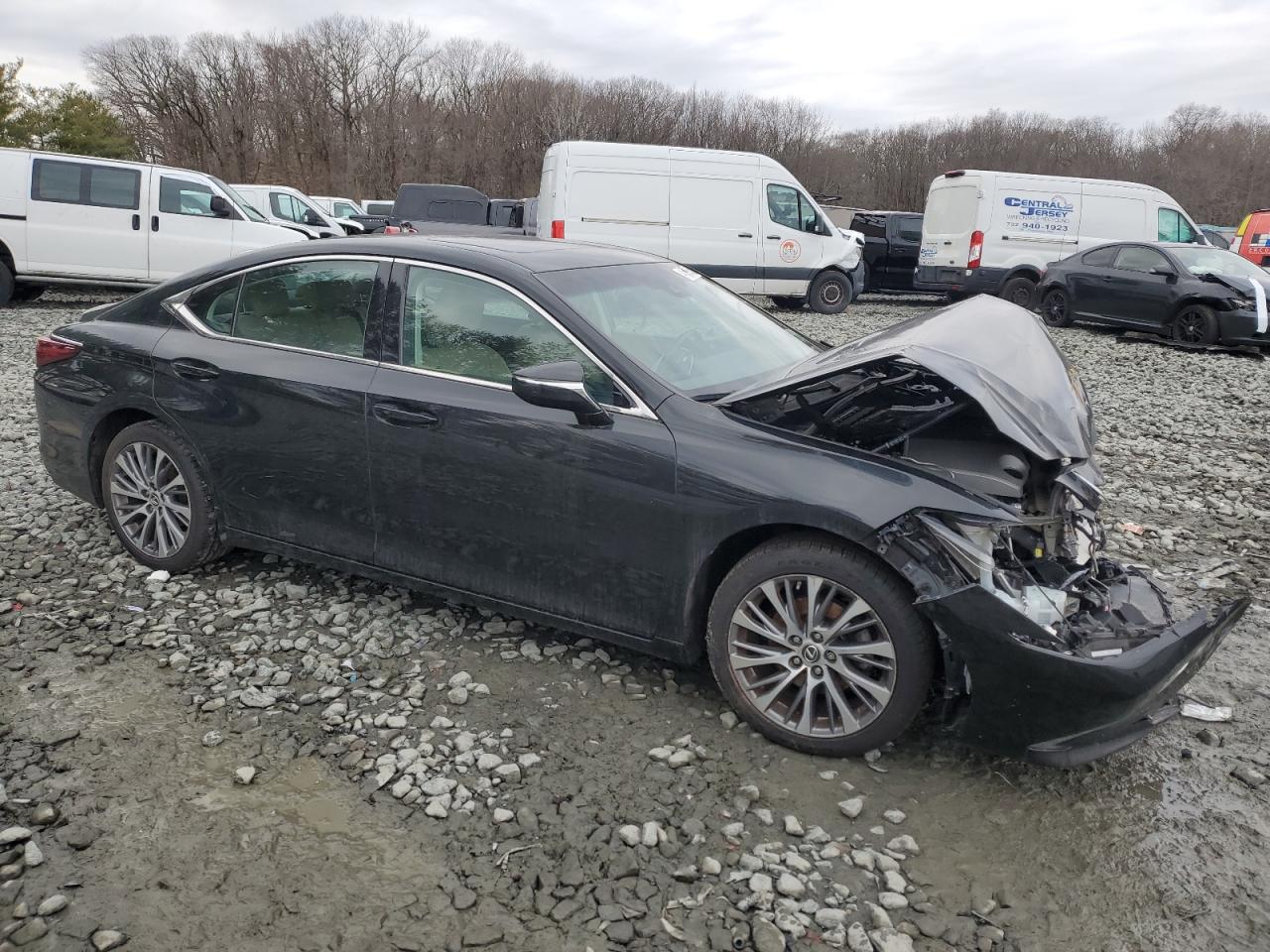2019 Lexus ES - Image 4
