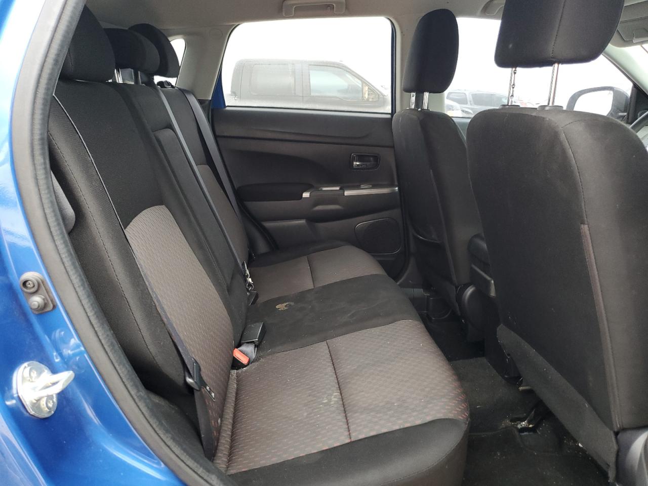2019 Mitsubishi Outlander - Image 11