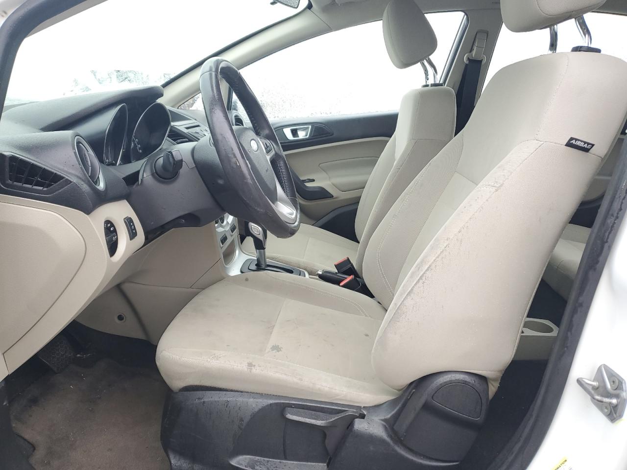 2016 Ford Fiesta - Image 7
