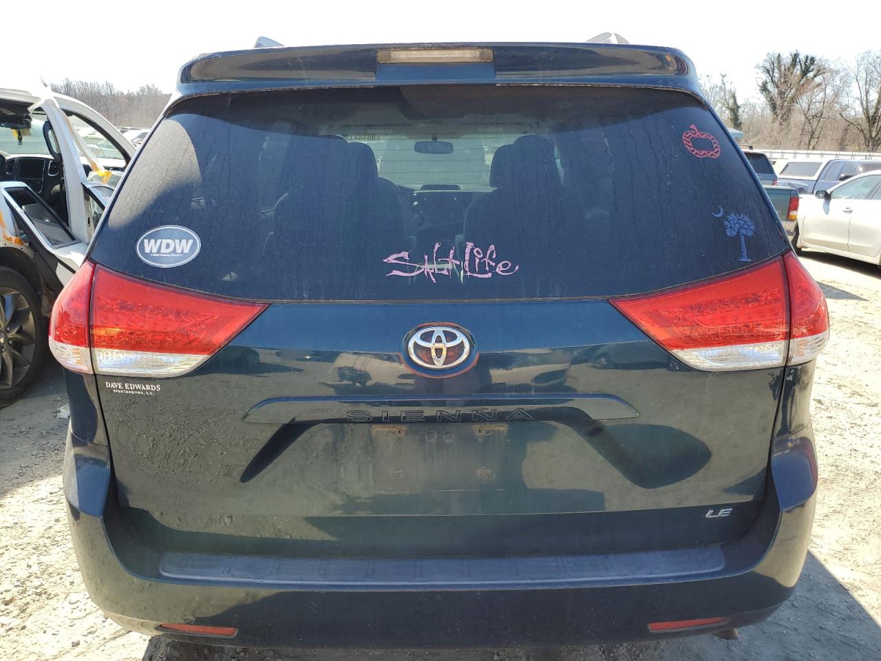 2012 Toyota Sienna - Image 6