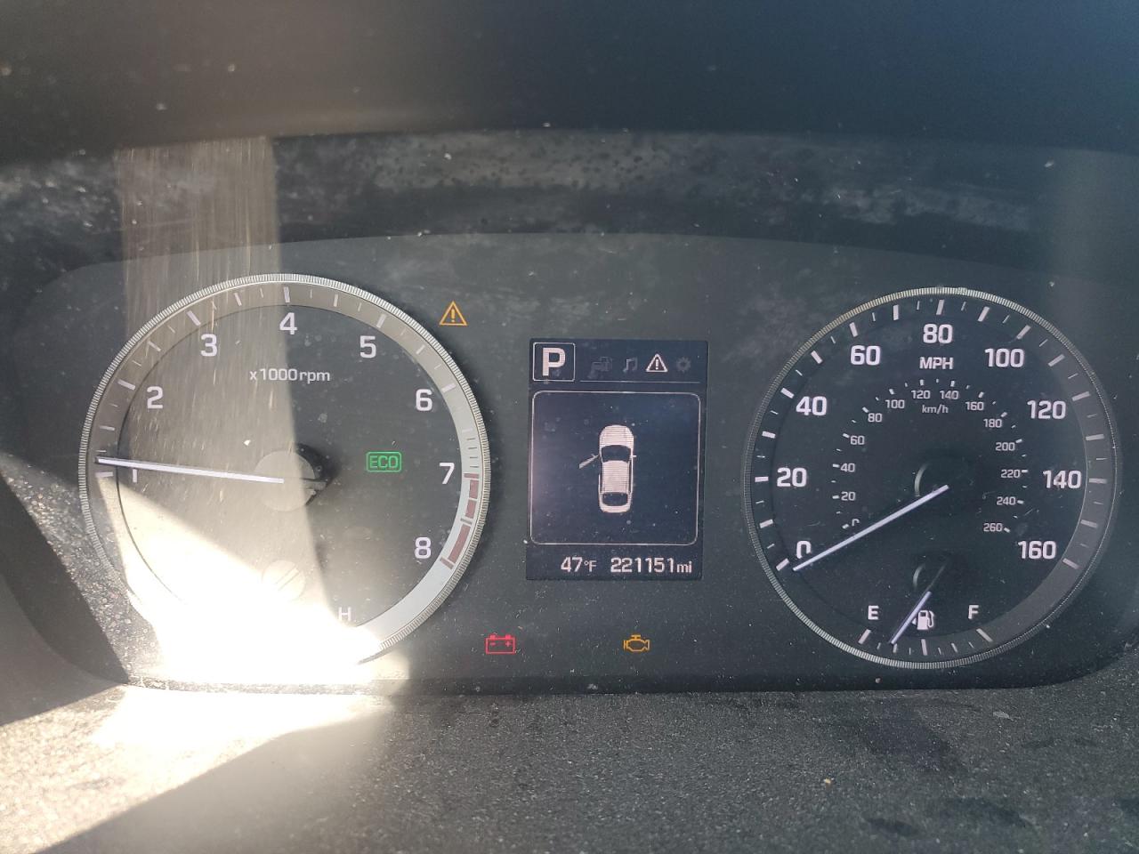 2015 Hyundai Sonata - Image 9
