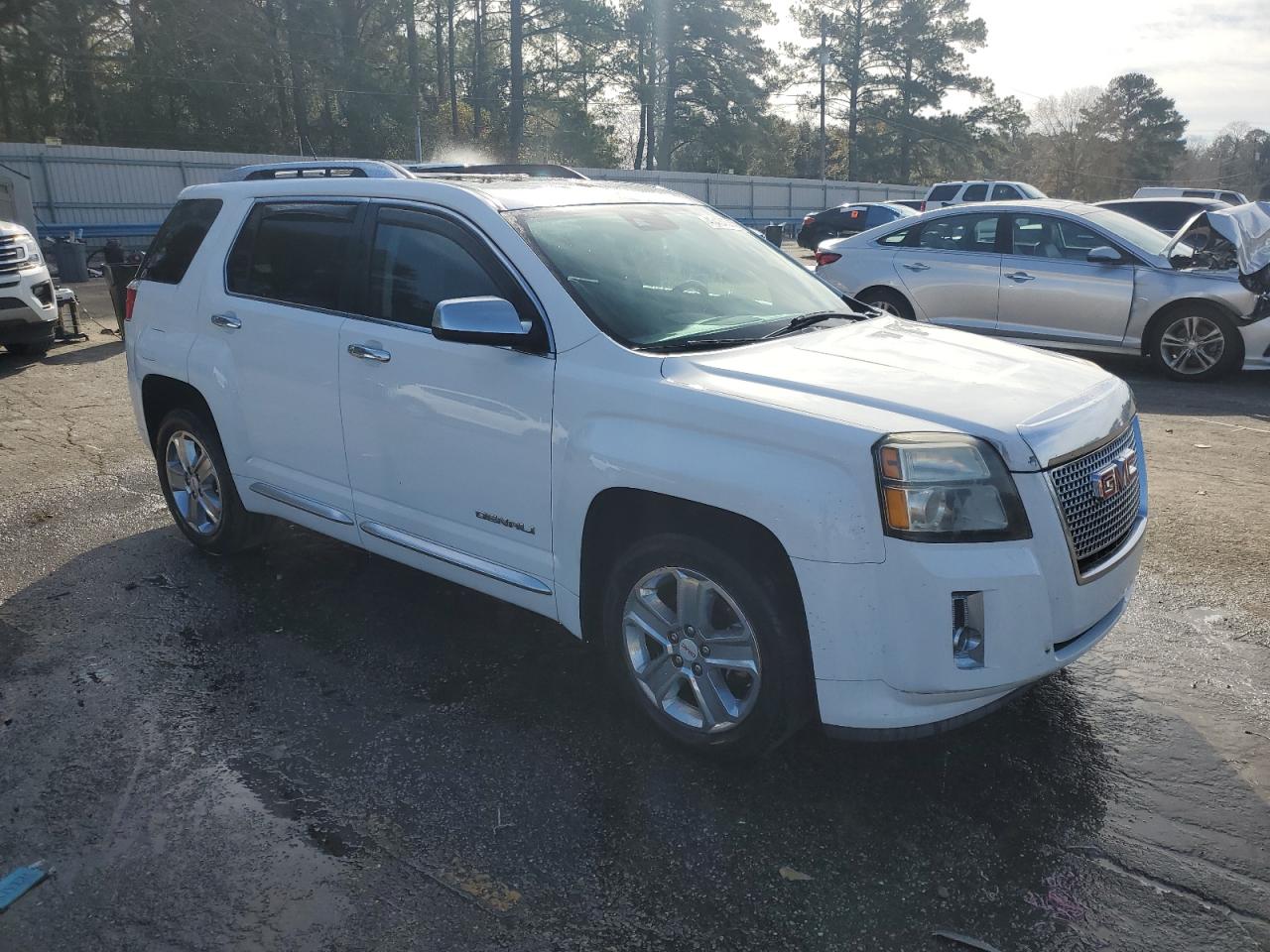 2013 GMC Terrain - Image 4