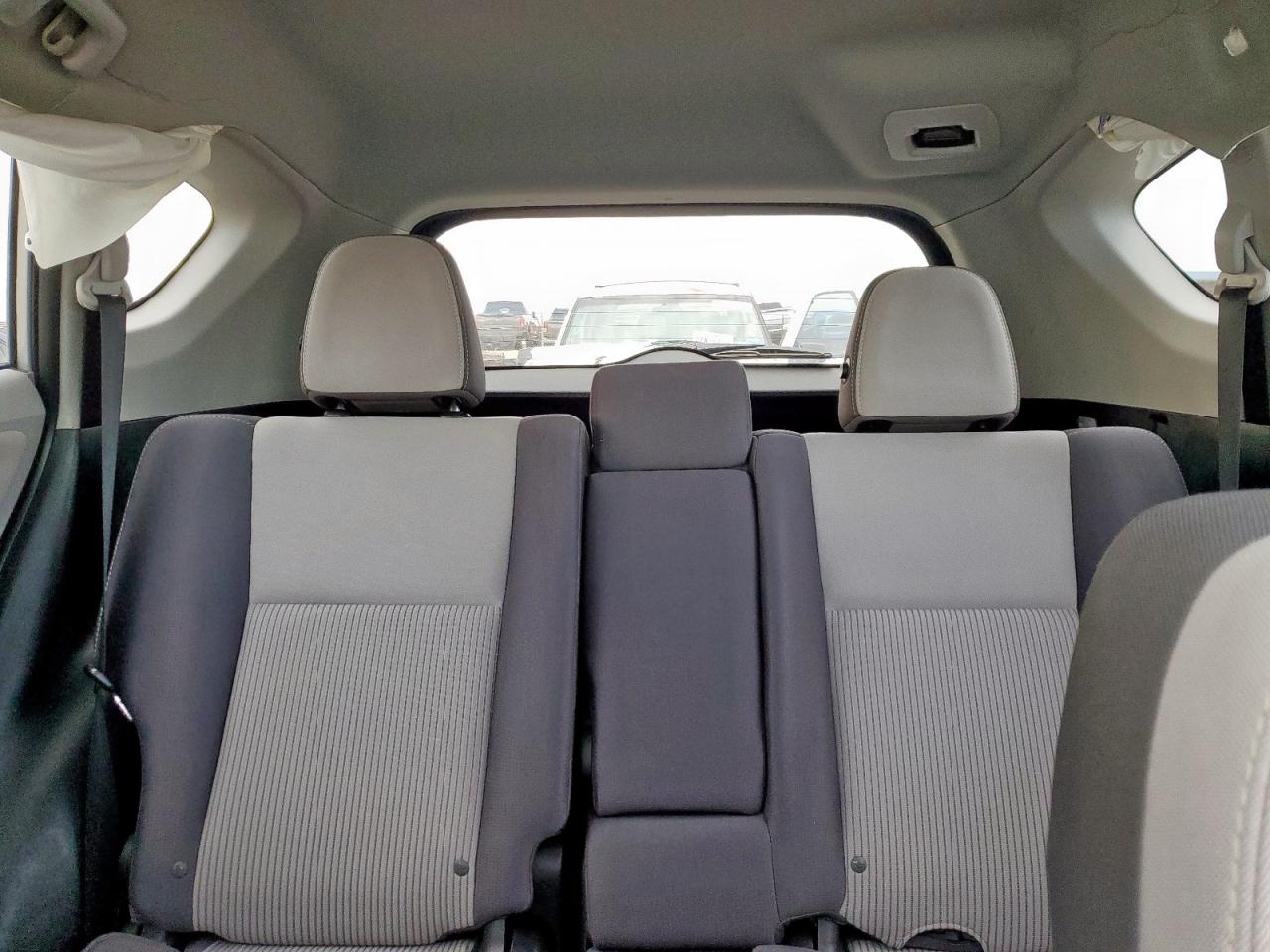 2013 Toyota RAV 4 - Image 10