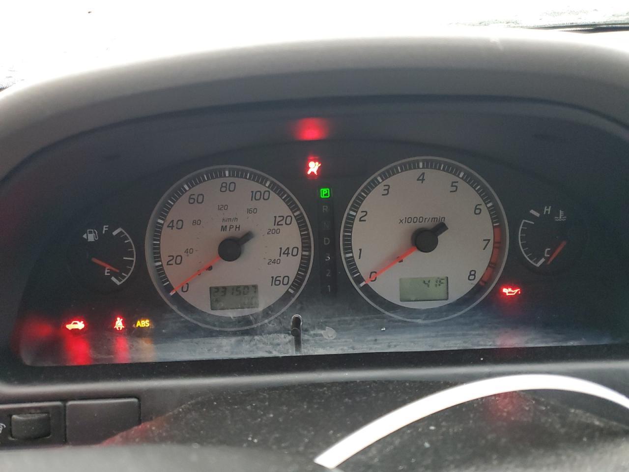 2002 Nissan Maxima - Image 9